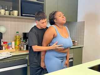 The boss should never have hired me-Danisha y Angel