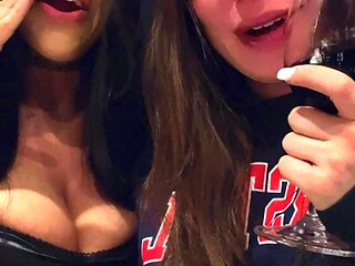 Blonde and brunette lesbian babes love