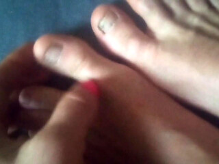 Playing with My Cute Barefeet and My Clit (no Audio)