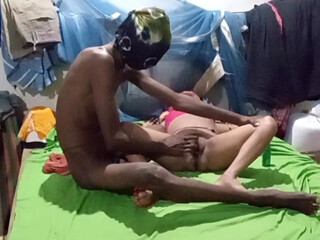 I Fingered the Local Neighbor Auntie's Pussy with Great Pleasure