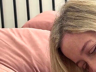 Cheating Wife Shooting Star Gives Neighbor's Son a Treat... All Over Her Feet