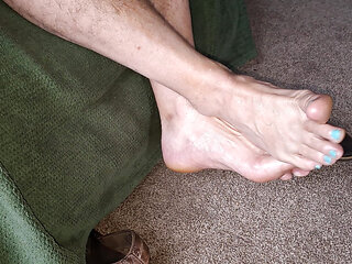 Get on your knees and worship my feet
