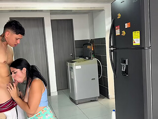 latina caliente es follada por su compa&ntilde_ero de apartamento sub english free