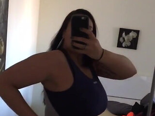 Mirror Flaunting Before a Gym Session!