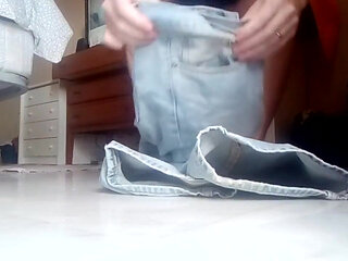 John is flooding his Jeans with his piss