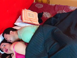 Pounding BBW Stepmom Kellyhotstepmom in Spooning