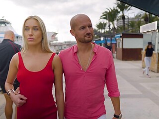 Blondie Ang gets her suck on in the great outdoors