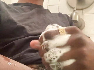 Matt Bishop Soapy Tub Jerk Off Session With Cum Shooting Everywhere!