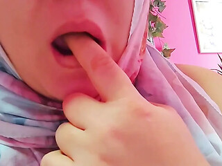 I was shocked to see what my hijab-wearing stepsister did...