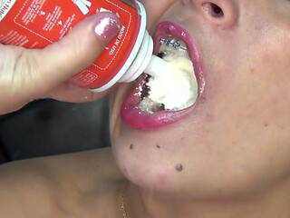 Penetrating Me and Swallowing Some Sexy Bananas Just for You