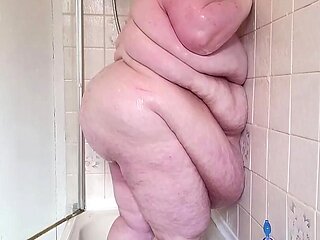 The fat SSBBW shower Goddess