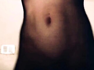 Brunette Solo Webcam Masturbation