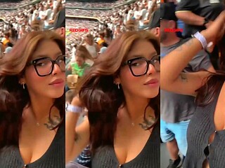 Big Tits Boobs Brown Eyes Curvy MILF