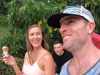 Johnny Nitro and Stacy Cruz in outdoor action