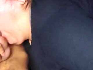 Deep Throat Extreme Homemade Video of a Busty Argentinian Chubby Porno Casero.