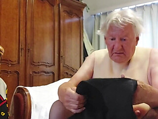 Nursing Bra and Thight Miniskirt