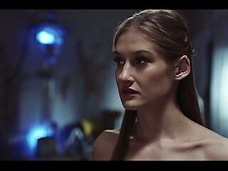 Frozen and Pounded Teen GF Gets a Satisfying Blowjob
