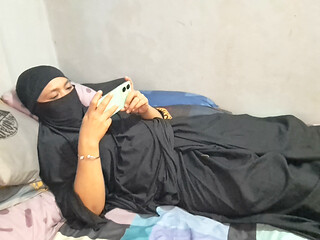 An Asian Muslim Aunt Fucking With A Man In A Hat
