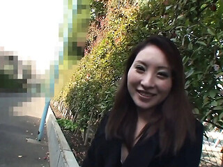 Shy Japanese Milf Riho Craves Pleasure With Hitachi Toy