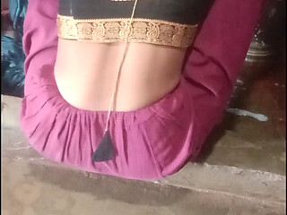 Desi Bhartiya Bihari Patni snan kar rahi hai aur Sadi bathroom mein snan slow nikalati hai  full Hindi audio mein xxx