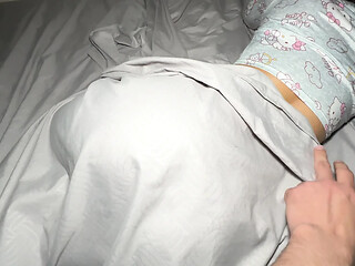 Stepdad's big cock makes stepdaughter cum twice.