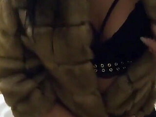 Milfycalla- Pee Play in Bathtub While Wearing a Fur Coat and Pantyhose