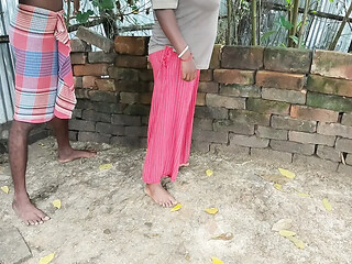 Desi aunties enjoy outdoor fucking spree