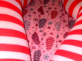 Amateur masturbating on webcam