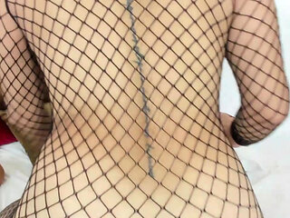 Mature woman puts her hand in her wet pussy while moaning like a bitch