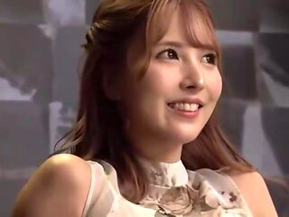 06814,Lewd SEX with exposed breasts!