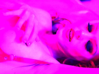 Loren Minardi's Wet Bedroom in a European Heat