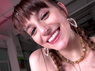 Dick Sucking Squirter!