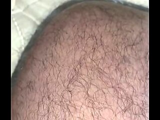 A curvy Arab prostitute gets her ass fucked in a Kuwaiti sex video.