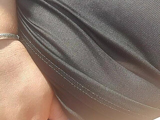 Risky Pussy Play in Car