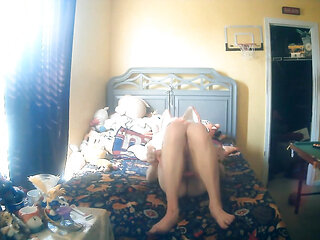 Foxxo Loves to Masturbate