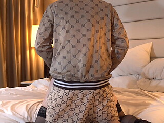 Rapper Fucks a HOT MILF