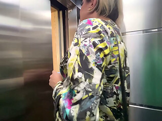 BLONDE MILF TRANS TAKES BBC CREAMPIE