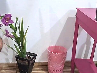 I Took My Dick Out and Masturbated Inside the Waiting Room in Front of the Receptionist