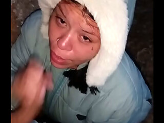 Xxx Tragona en la monta&ntilde_a chica con el culo tatuado experta chupadora XXX