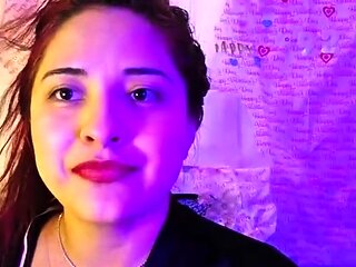 Brunette Solo Webcam Masturbation