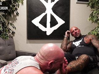 Foot Worship with Kilian Knox
