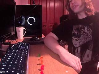 Giant vores gummies - Clips4sale Preview