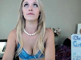 Amateur Webcam Chick Masturbates On Webcam More at