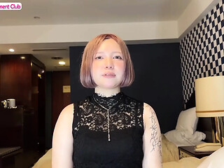 Oriental angel gets her pussy pounded