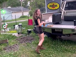 Petite Blonde PAWG Eva Summers 2025 Tiktok Outdoor Summer Fun