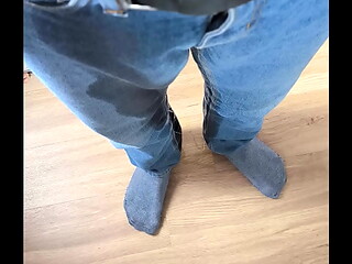 Peeing in my Jeans