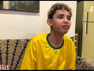 Madrasta Safada fode com amigo do seu Enteado durante jogo da copa (VIDEO COMPLETO NO RED)