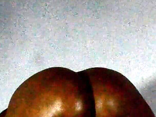 I Masturbate to the Big Ass of This BBW After Blowjob