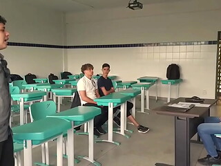 ADVOGADO DE ESQUINA FODE MULTINACIONAL
