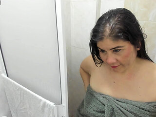 Shower Game for a P2 Fan